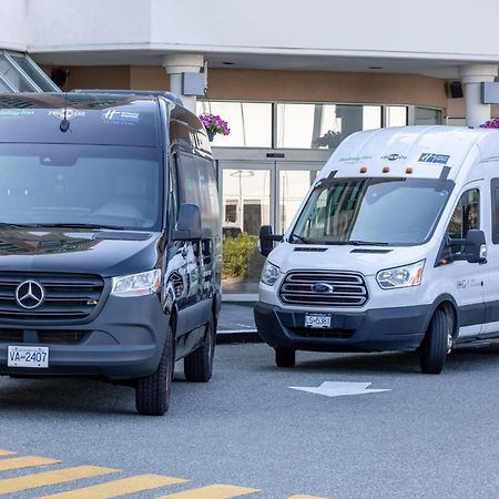 Holiday Inn Express Vancouver Airport-Richmond By Ihg Exterior photo